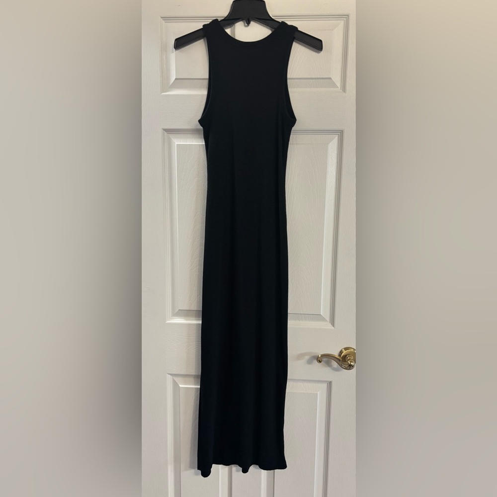 Universal Thread Black Ribbed dress with a slit on the bottom - Picture 2 of 5